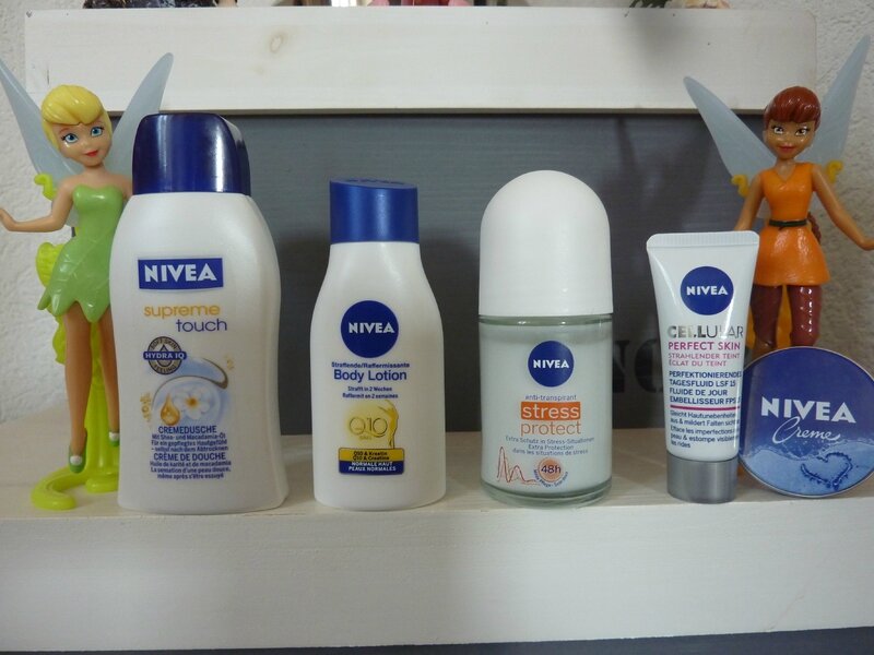 Mes échantillons offerts par NIVEA.CH: Crème de douche, lait pour le coprs, déodorant, FLUIDE EMBELLISSEUR CELLULAR PERFECT SKIN, petit pot de crème 