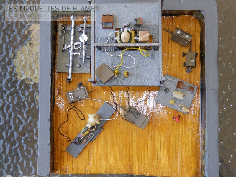 Diorama 1960 PROJET VENGEANCE - En cours de montage, décoration Blame Custom - Bandaï MS-06F ZAKUII 1/144 et Hasegawa US Aerospace ground equipment set 1/72 - Page 2 119834348