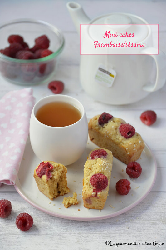 mini cakes framboise sésame - tahini- vegan (1)