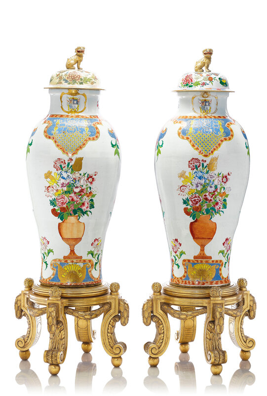 2019_CKS_17042_0114_000(a_pair_of_chinese_export_armorial_soldier_vases_and_two_covers_yongzhe)