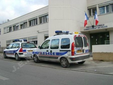 Police Nationale Noisy-le-Sec 01 © Archives JENB Productions