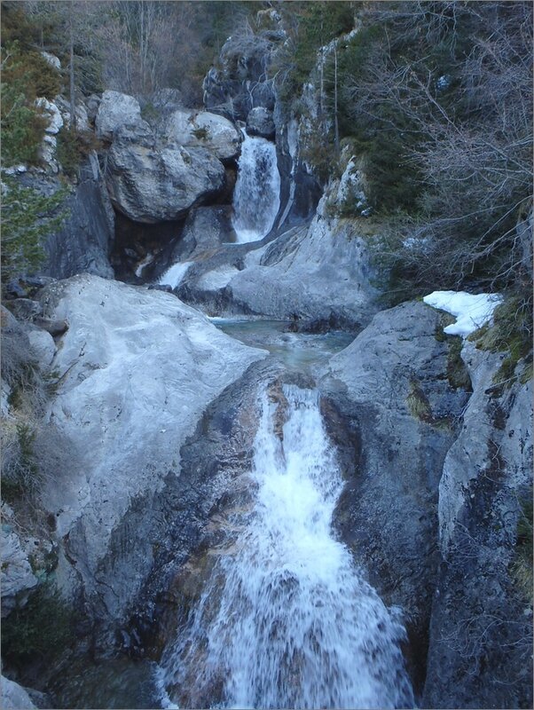 Aragon Revilla cascade 130314