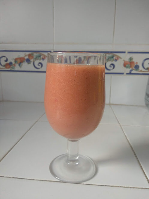 Milk shake de goyave fraise aux fraises et à la banane