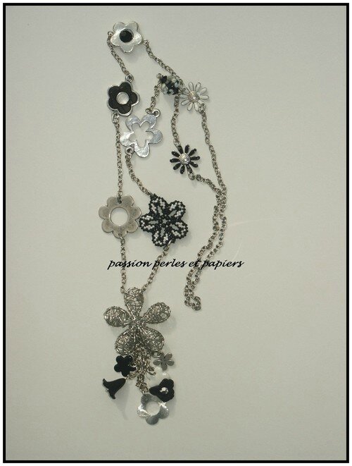 sautoir flower power noir argent 1 bis