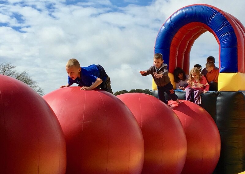 ALSH août 2017 CAMPING QUESNOY structures gonflables