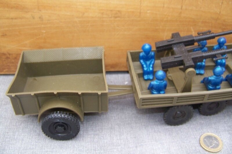 JB 00404