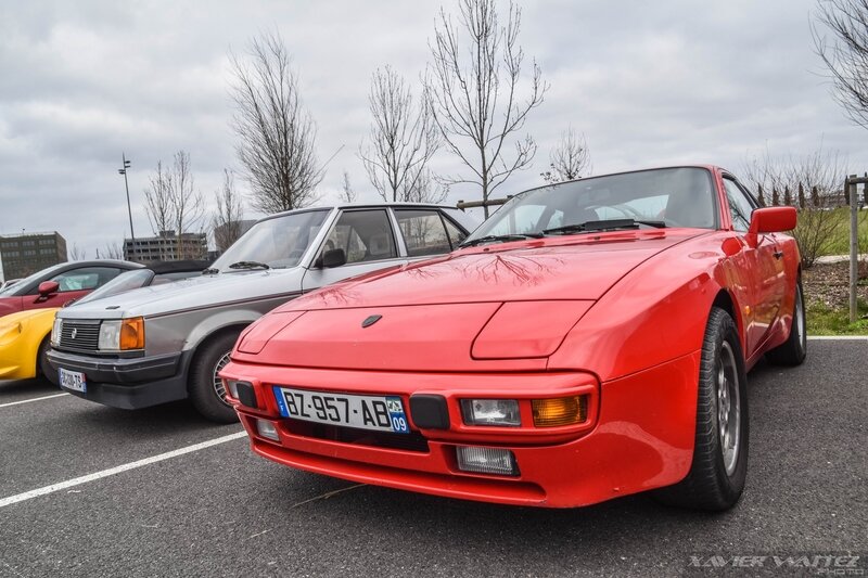 Porsche 944