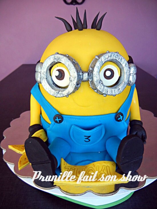 gateau minion prunillefee