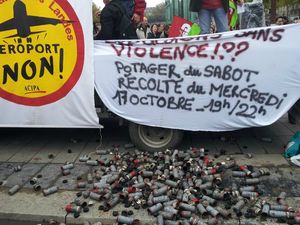 Non a l'aeroport de notre dame des landes (3)