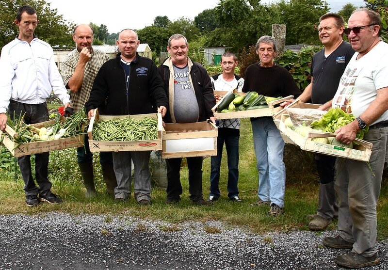 JARDINS SOLIDAIRES HIRSON JUILLET 2016 cagettes
