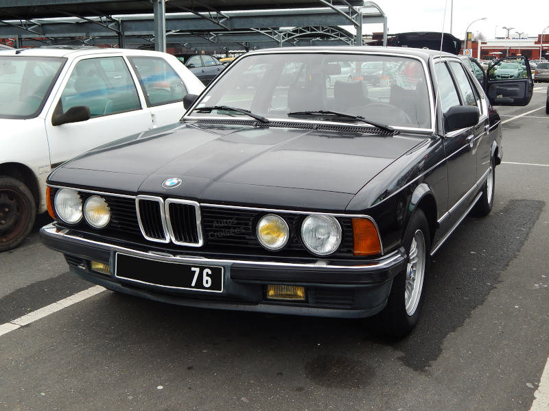 BMW745iE23av1