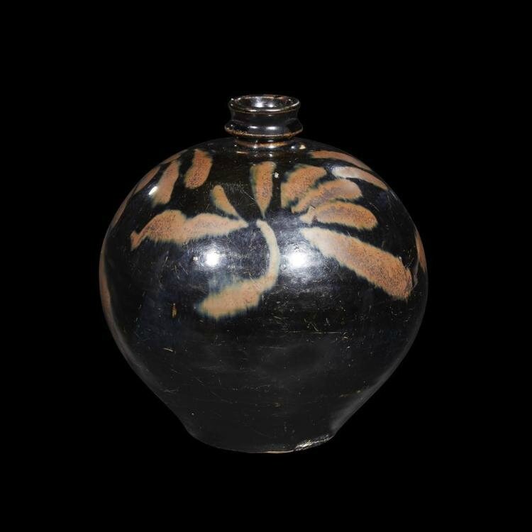 A Chinese black-glazed globular jar, Jin-Yuan dynasty (1115-1368)