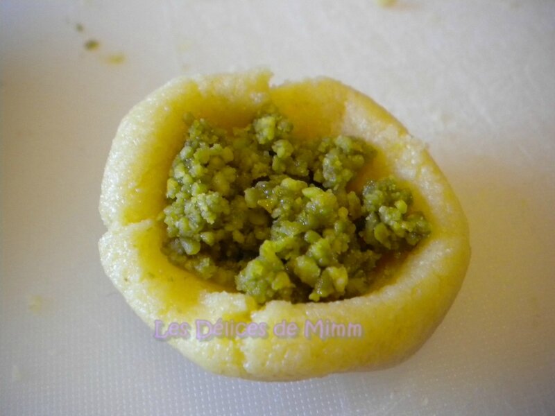 Mammouls libanais aux pistaches et aux noix