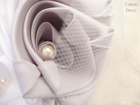 bouquet mariage original blanc argent perle tulle 5