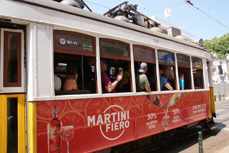 DSC09270-P-Lisboa-Quartier Alfama-Le Tram 28