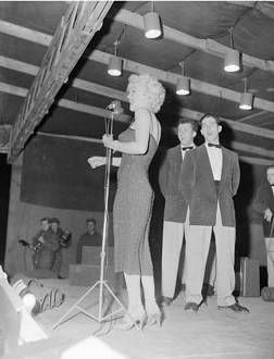 1954-02-17-korea-25thMarineDivision-stage_in-020-1