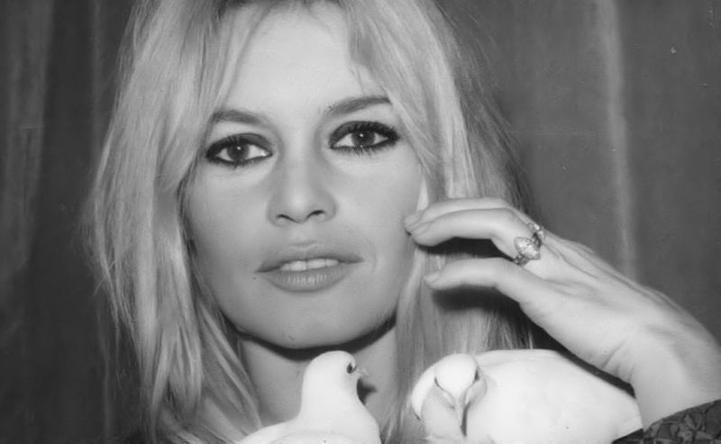 1966-11-etoile_de_cristal-02