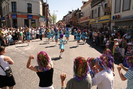 CAVALCADE_2010_majorettes_ST_MICHEL