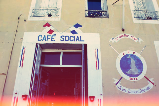 cafe_social