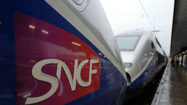 photo-d-archives-du-logo-de-la-sncf-sur-un-tgv-stationne-gare-de-lyon-a-paris-le-15-fevrier-2018_6020118