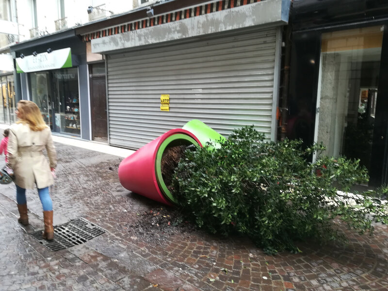 vandalisme, 1er nov 2018, rue de la Rép (4)