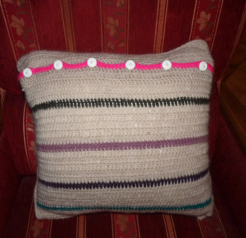 Coussin triangle (8)
