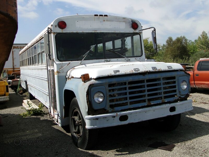 ford-f700-school-bus-1973-1979-a