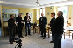 Bernard Tréhet Julienne point-presse législatives Manche Catherine Saucet 2012