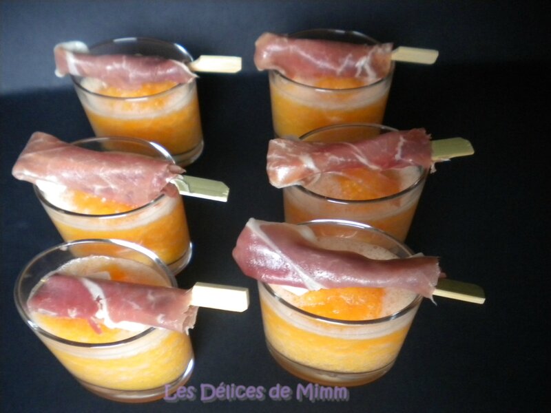 La verrine soupe de melon au Porto et au jambon de Parme