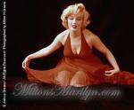 1957-01-27-Red_Sitting-041-1-marilyn_monroe_RS_31