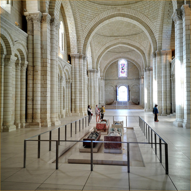 églisefontevraud3