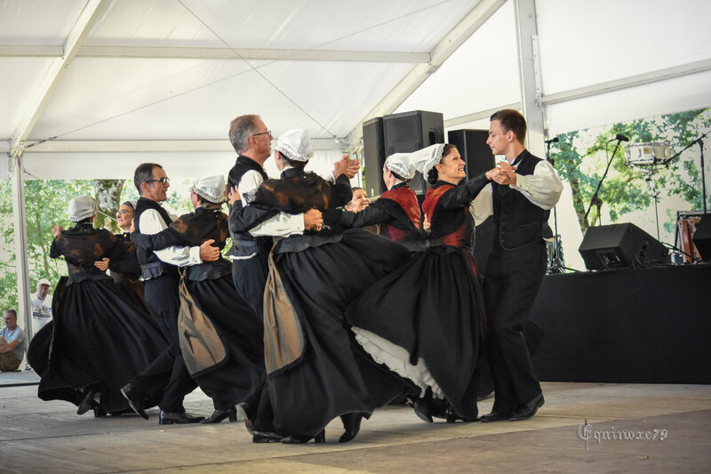 Tradition : de la Bretagne à la Vendée, Le Cercle Celtique de Vertou (Logis de la Chabotterie)