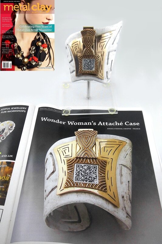 MCAM wonderwoman's attaché case-article-piece-cover