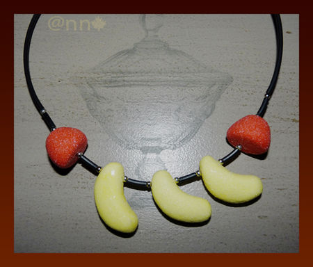 Collier_banane_et_tagada