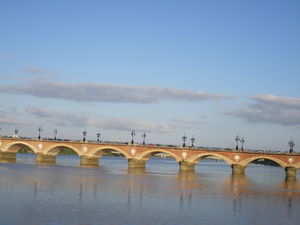 pont_de_pierre_mi_mai_09