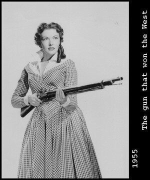 1955-femme-armee--300