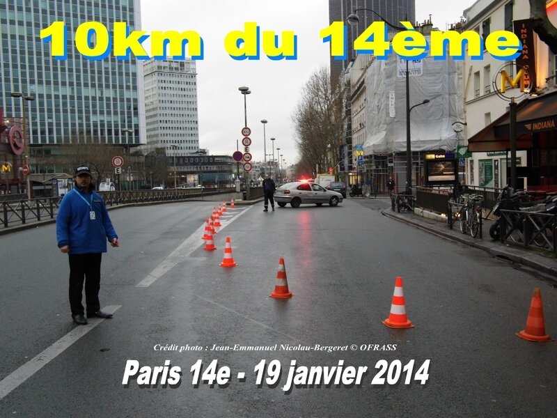 Les signaleurs de l'OFRASS encadrent le 10km de Paris 14e le 19 janvier 2014 © Jean-Emmanuel Nicolau-Bergeret / OFRASS