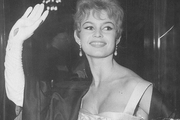 1956-10-29-londres-empire_theatre-010-5