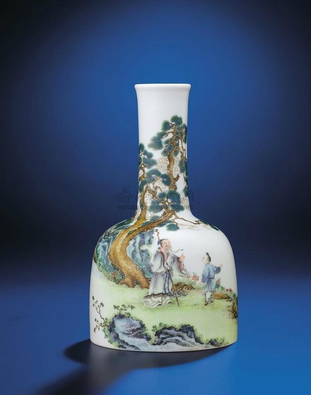 An important and very fine inscribed falangcai enamelled 'Beneath pine trees' mallet-shaped vase, Yongzheng-Qianlong period (1723-1795)