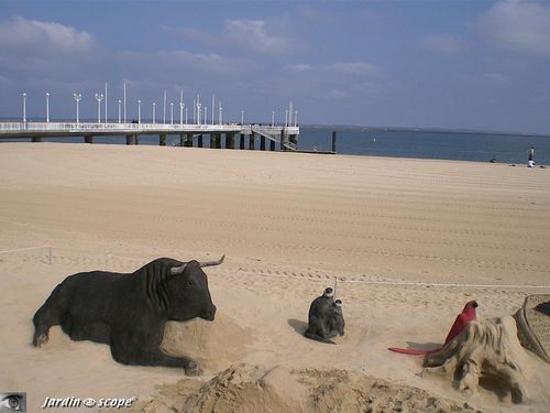 Sculptures de sable sur la plage d'Arcachon