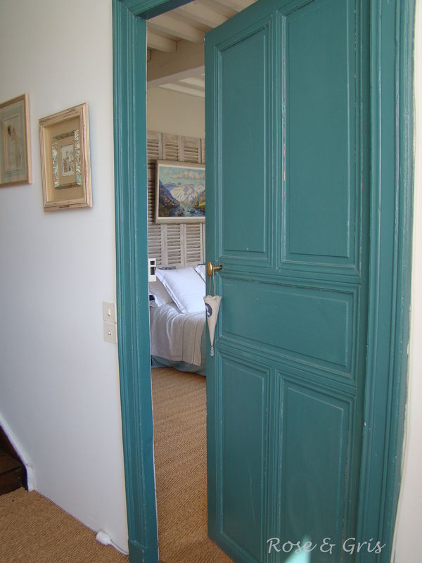 porte_chambre_entr_ouverte