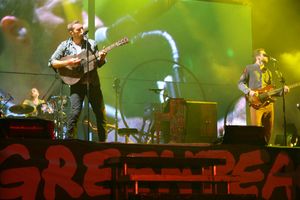 Glastonbury festival 2011 Coldplay Pyramid Stage