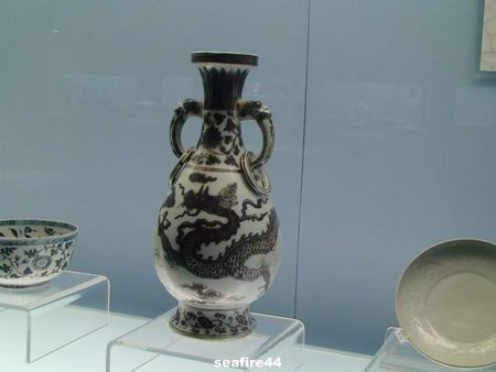 shanghai_museum_ceramics_gallery_214