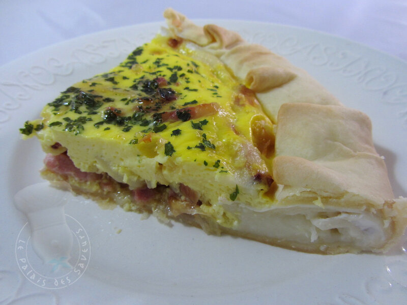 Quiche aux lardons et au chèvre un peu magique