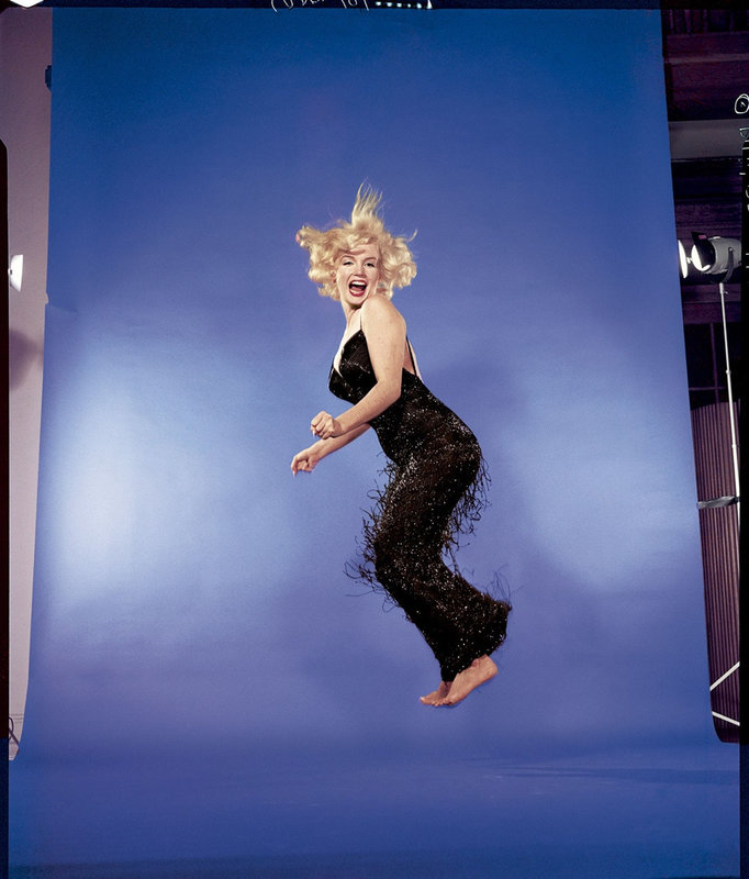 1959-10-NY-Jump_sitting-black_dress-by_halsman-014-1