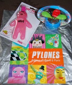 PYLONES