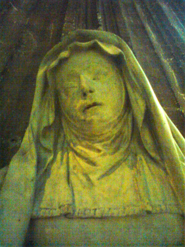 Basilique St Michel, la Vierge Douloureuse, détail