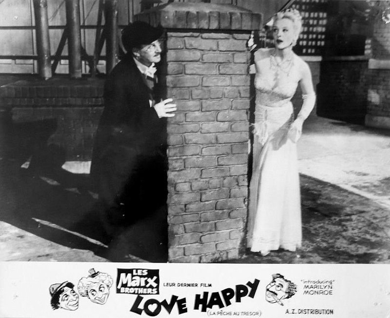 Love_Happy-affiche-lobby_card-France-MovieStill-1