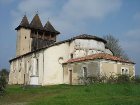 b) Saint-Yaguen, église (40)
