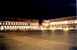 Place_du_Capitole__de_nuit_